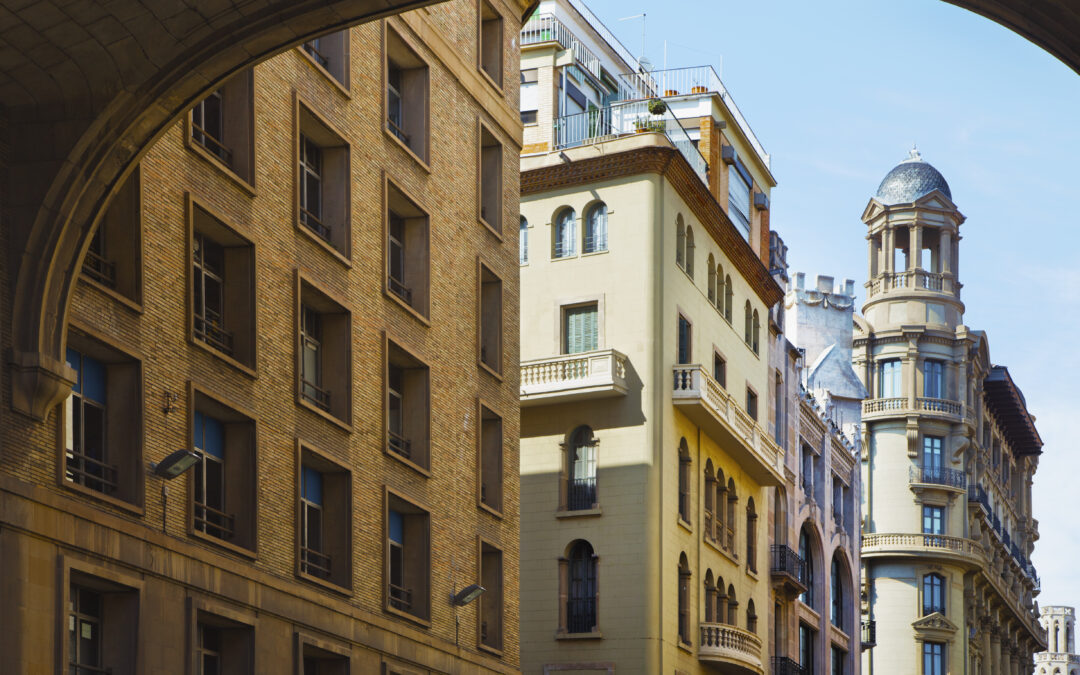 Es pot prohibir el lloguer turístic en una comunitat de propietaris a Catalunya?